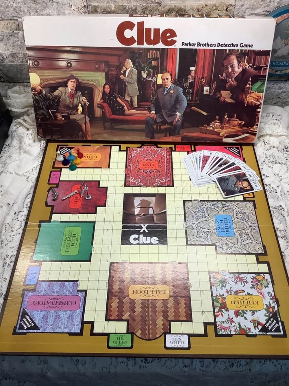 Vintage Parker Brothers Clue Board Game